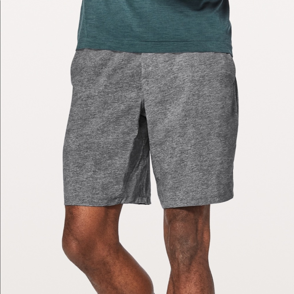LULULEMON PACEBREAKER LINED SHORTS SIZE XL